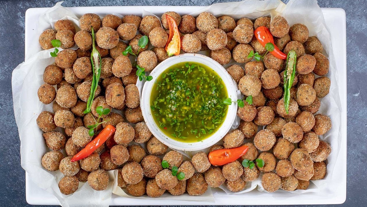 Chrumkavý falafel z karfiolu s chimichurri omáčkou – - Recept